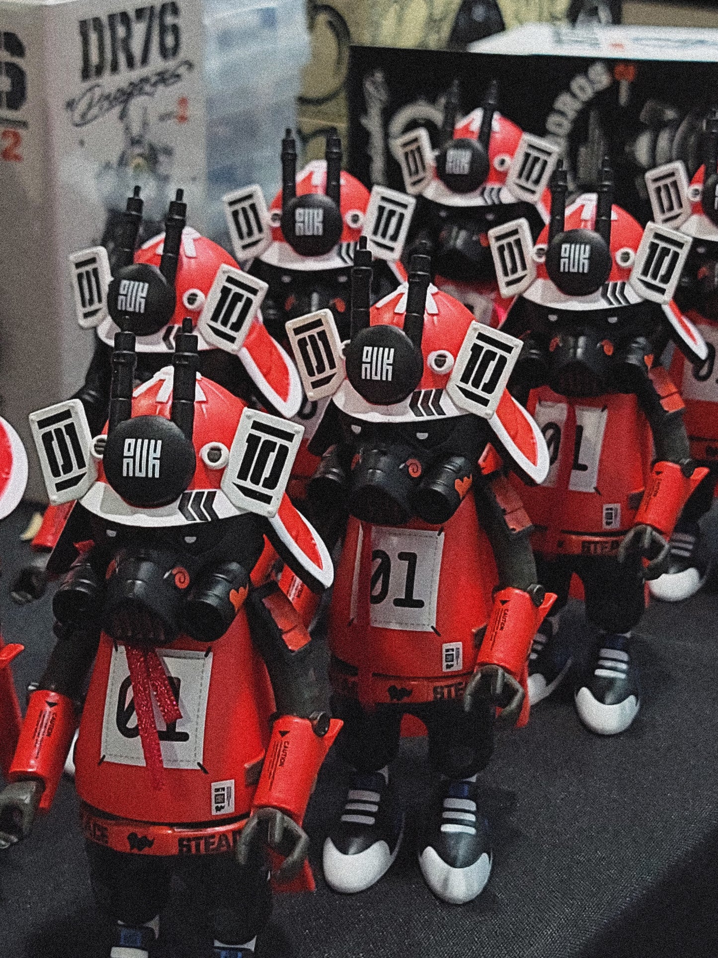 "DR76 x AUK" Vinyl Figure